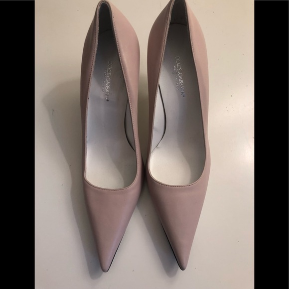 Dolce and Gabbana pink kitten heels - Picture 1 of 4